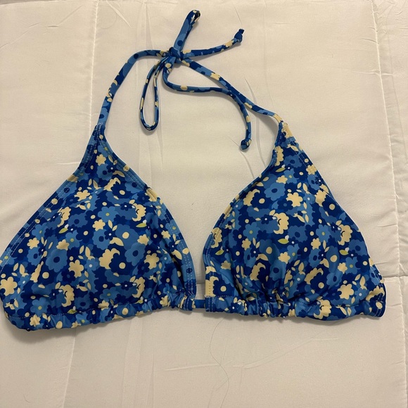 BIKINI - Picture 2 of 3